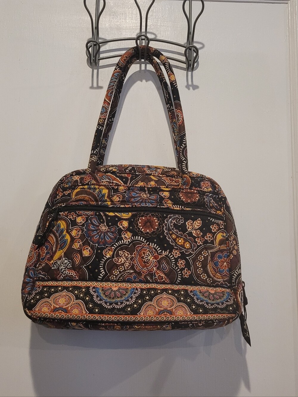 Vera Bradley Purse In The Kensington Pattern Tons Of Pockets And Fall Colors